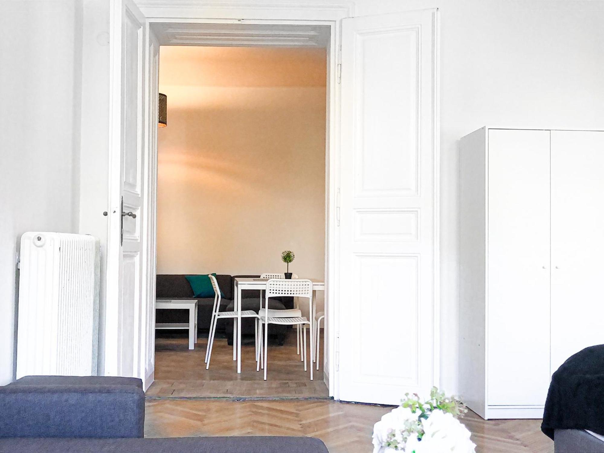 Appartamento Prime Location Chic Apt, Near Akh Hospital *